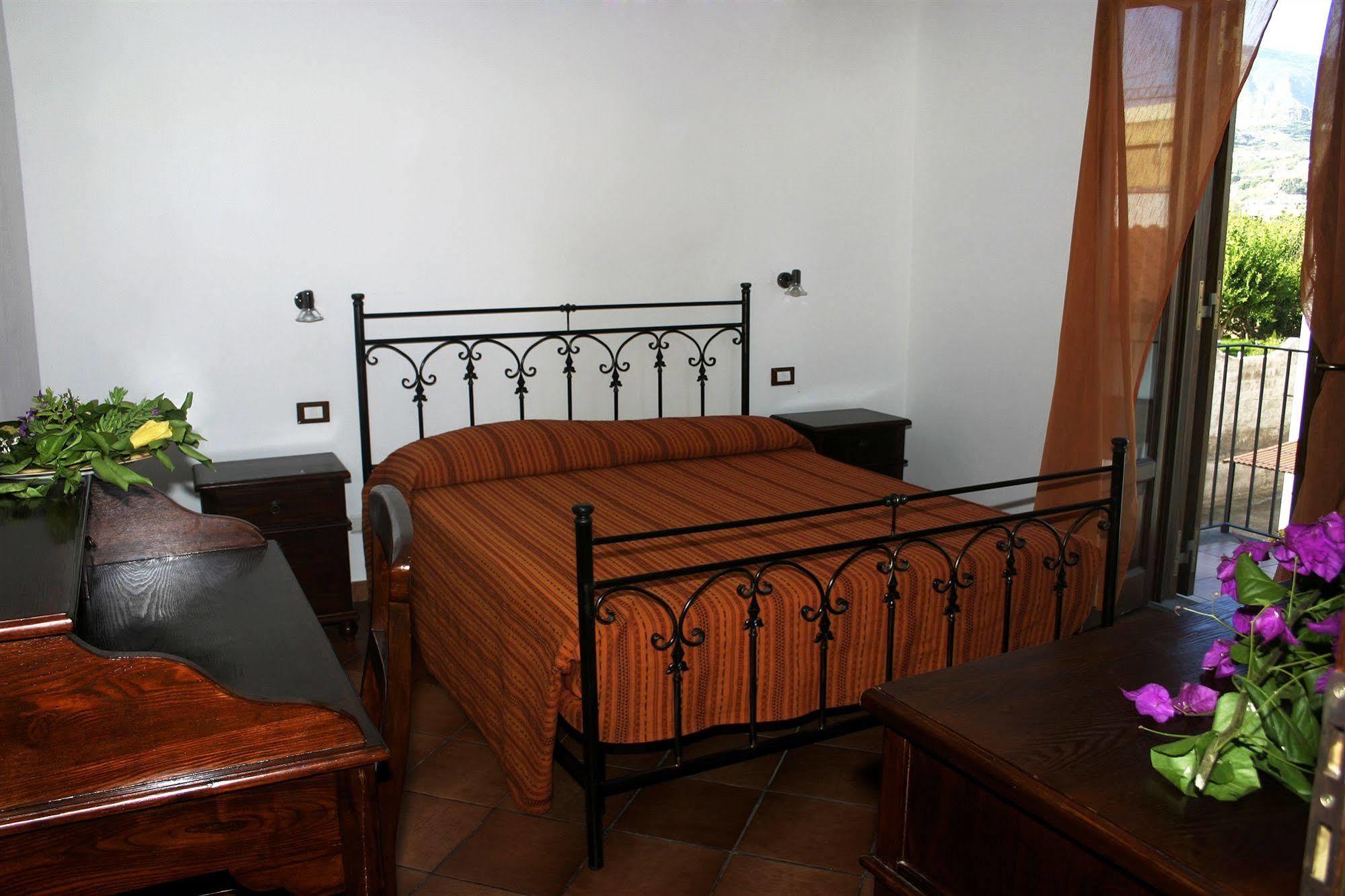 Villa Saraceno Città di Lipari Esterno foto